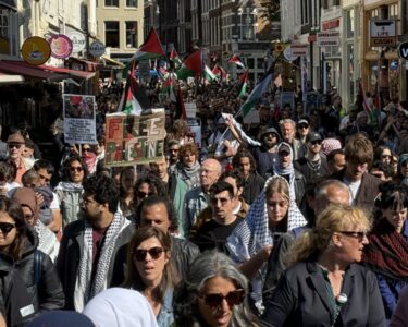 Nakba'nın 77. yılı: Avrupa'nın dört bir yanında onbinler Filistin için yürüdü - Son Dakika Dünya Haberleri