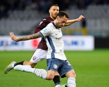 Napoli berabere kaldı Inter puan farkını 1'e indirdi - Son Dakika Spor Haberleri