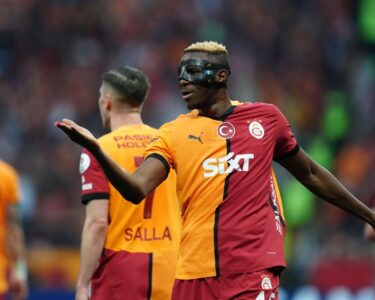 Osimhen: Ben ve ailem burada mutluyuz
