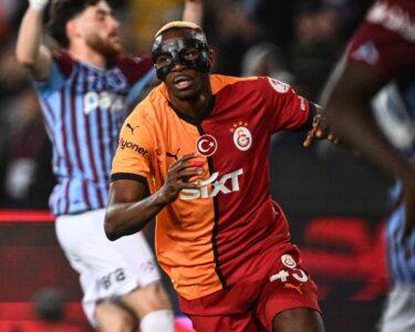 Osimhen: Sezon sonunda büyük bir karar almam gerekiyor - Son Dakika Spor Haberleri