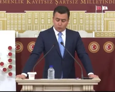 Osman Gökçek tek tek açıkladı: Mansur Yavaş’tan 159 milyonluk çay bardağı vurgunu! “45 milyon karton bardak nerede Mansur?”