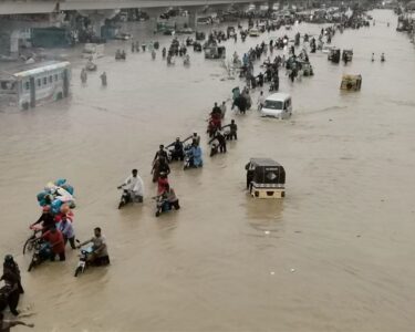 Pakistan’da şiddetli fırtına: 10 ölü - Son Dakika Dünya Haberleri