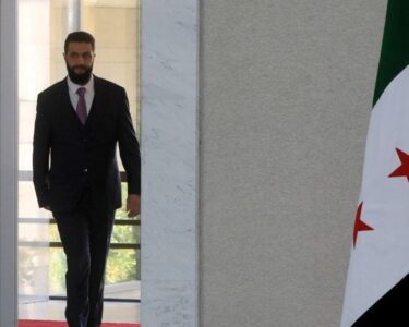 Paris'te Şara-Macron zirvesi: Fransa yeni Suriye'nin inşasına desteğini sunacak - Son Dakika Dünya Haberleri