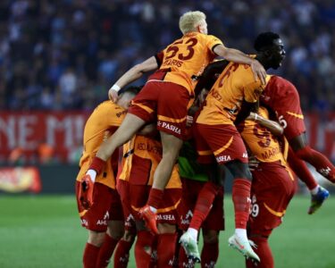 Rıdvan Dilmen: Galatasaray vitesi 2'den 5'e çıkardı