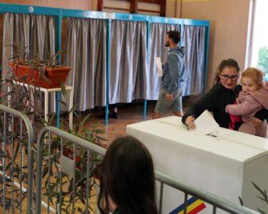 Romanya'da seçimi bağımsız aday kazandı - Son Dakika Dünya Haberleri