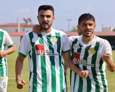 1. Lig'e çıkan iki takım belli oldu