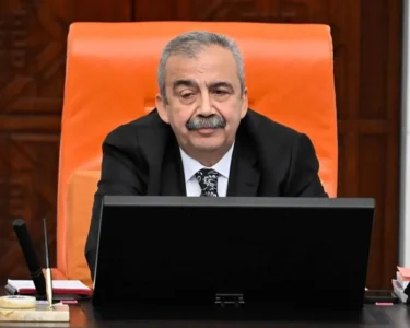 Sırrı Süreyya Önder'den geriye bu sözler kaldı! Canlı yayında anlatmıştı: 'Ufak ufak menzilin gözükmesi demek...'