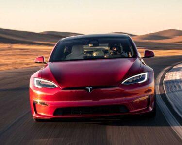 Tesla, servis şikayetlerini yapay zeka ile çözecek!