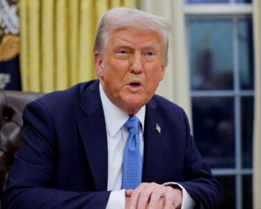 Trump: İran'dan petrol alan ülkelere yaptırım uygulanacak - Son Dakika Dünya Haberleri