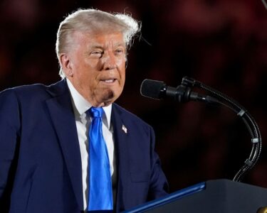 Trump'ın doğum günü 6 binden fazla asker ve 50 helikopterle kutlanacak - Son Dakika Dünya Haberleri
