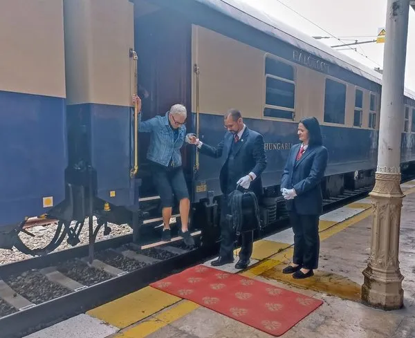 Turistik tren Sirkeci Garı’nda – Son Dakika Haberler