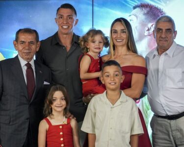Veda eden Muslera'dan "Galatasaray'a kaleci önerir misiniz?" sorusuna yanıt