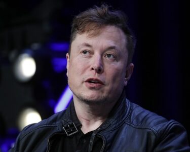 Musk'tan 300 milyon dolarlık hisse satışı hamlesi