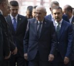 AA-20250606-38199210-38199201-MHP_GENEL_BASKANI_BAHCELI_ALPARSLAN_TURKESIN_KABRINI_ZIYARET_ETTI