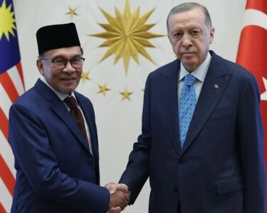 Başkan Erdoğan, Malezya Başbakanı İbrahim ile görüştü