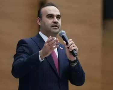 Sanayi ve Teknoloji Bakanı Kacır, Yeni Teşvik Sistemi ile ilgili merak edilenleri anlattı: "Arzumuz yerelde kalkınmayı güçlendirmek"