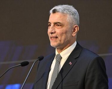 Ticaret Bakanı Bolat: İhracat mayısta 24,8 milyar dolarla en yüksek aylık rekoru kırdı