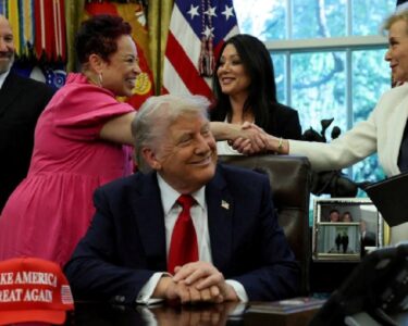 Trump imzaladı: Çelik ithalat vergisi % 50'ye çıktı - Son Dakika Dünya Haberleri