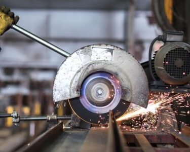 Türkiyede 2024 elektrik tüketiminde sanayi liderliği bırakmadı