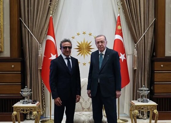 Başkan Erdoğan Hamdi Ulukaya'yı kabul etti