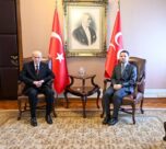 Bakan Gürlek ten Bahçeli ye ziyaret! 1