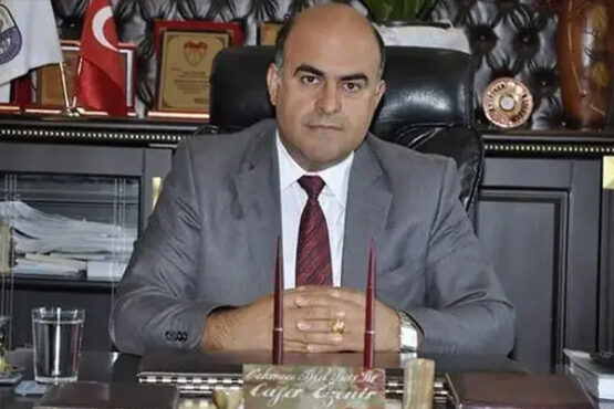 Eski Belediye Başkanı Cafer Özenir'i oğlu baltayla öldürdü