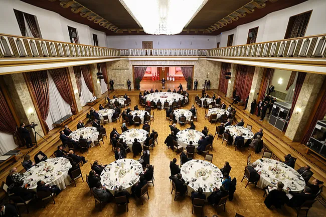 TBMM Başkanı Kurtulmuş, büyükelçiler ile iftarda bir araya geldi