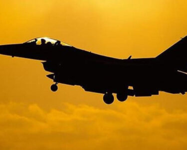 Hindistan Hava Kuvvetlerine ait uçak radar ekranından silindi