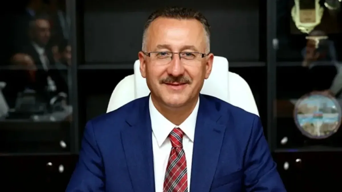 Adapazarı Belediye Başkanı Işıksu partisinden istifa etti