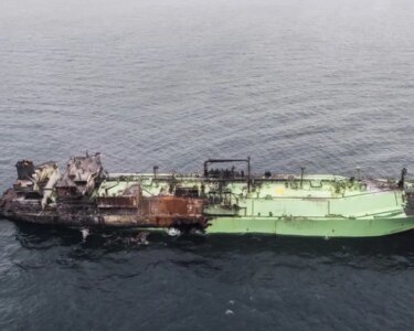 Akdeniz'de sürükleniyor! Akaryakıt dolu hayalet Rus tankeri için uyarı