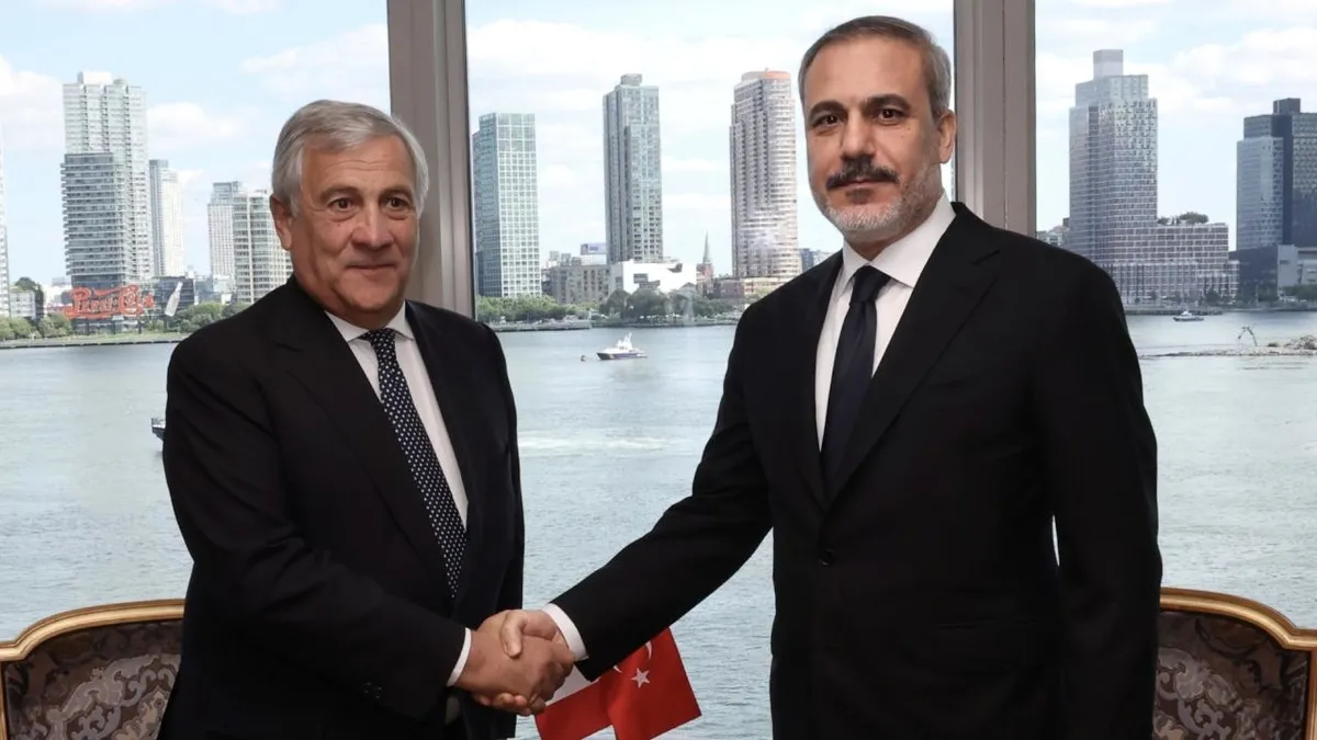 Bakan Fidan İtalyan mevkidaşı ile görüştü!