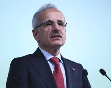 Bakan Uraloğlu açıkladı: Hürmüz Boğazı'nda 15 tane Türk sahipli gemi var. İrtibat halindeyiz