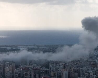 İsrail havadan ve karadan vuruyor. Lübnan'da can kaybı bin 189'a yükseldi