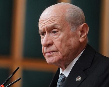 İzzet Ulvi Yönter in istifası sonrası MHP lideri Devlet Bahçeli den  küslük olmaz  mesajı 1