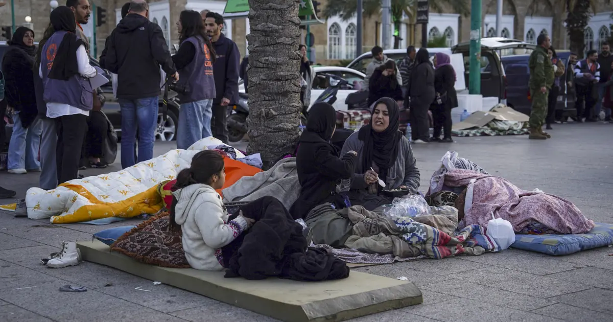 Lübnan’da siviller zorda. Binlerce kişi evlerini terk etti, sokakta kalanlar var
