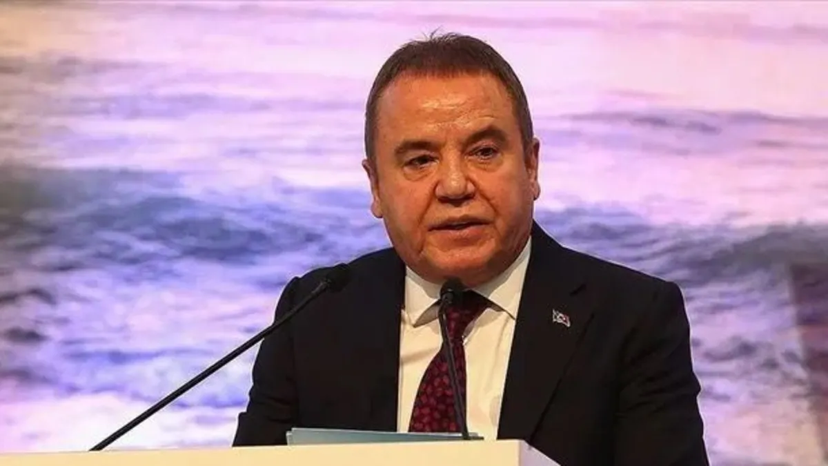 SON DAKİKA… Muhittin Böcek’in sağ kolu Yasin Yellice gözaltına alındı