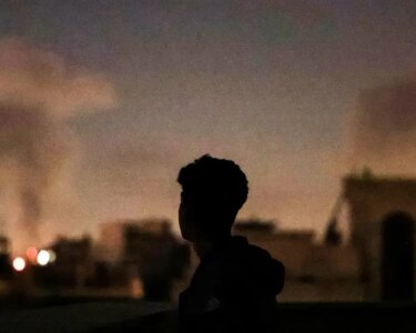 Tahran sokakları bomboş. 2 günde 100 bin kişi kenti terk etti