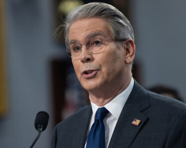 Bessent: İran’a en büyük bombardıman bu gece