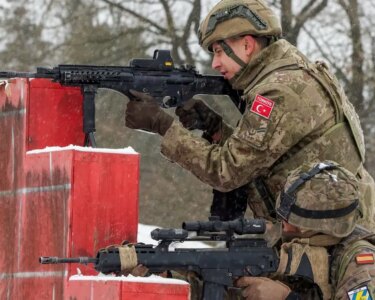 Türk-İspanyol rüzgarına bu kez Milli Savunma Bakanlığı da katıldı