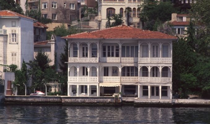 Uşak’ta 2 bin yıllık sikke ve tarihi obje ele geçirildi haberi