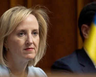 ABD'nin Kiev Büyükelçi Vekili Julie Davis’ten istifa kararı