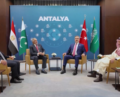 Antalya'da dörtlü buluşma. Türkiye, Mısır, Pakistan ve Suudi Arabistan dışişleri bakanları görüştü