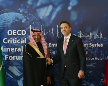 Bakan Bayraktar, Suudi Arabistan Sanayi ve Maden Kaynakları Bakanı Al-Khorayef ile görüştü