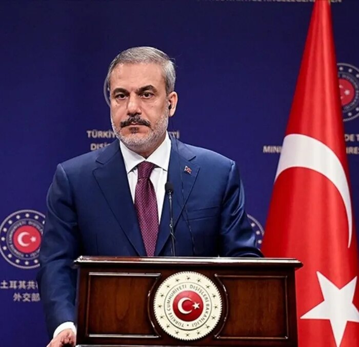 Bakan Fidan, İslamabad'daki ABD'li ve Pakistanlı yetkililerle telefonda görüştü