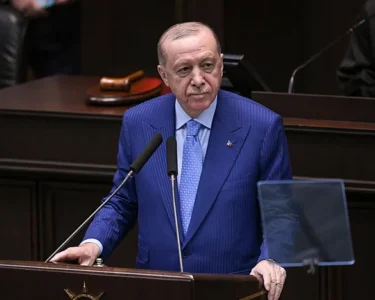 Başkan Erdoğan'dan Özgür Özel'e sert tepki: Cirminiz kadar yer yakarsınız