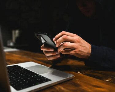 Beyaz Saray çalışanlarına uyarı mesajı. "Gizli bilgilerle bahis oynamayın"