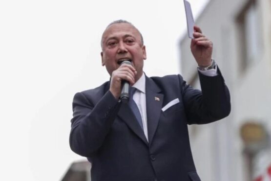 CHP toplantısına damga vuran Özkan Yalım çıkışı:  Ahlaksızlık  göndermesi 1