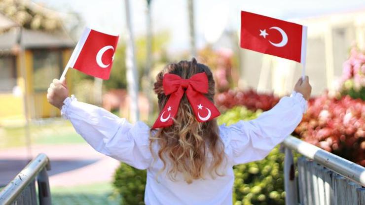 Ekonomi yönetiminden 23 Nisan Ulusal Egemenlik ve Çocuk Bayramı mesajı