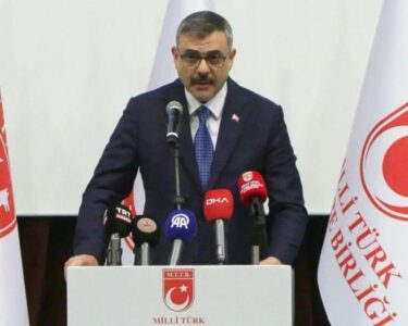 İçişleri Bakanı Çiftçi: "Siyaset, halka hizmeti Hakk'a hizmet bilerek çalışmaktır"