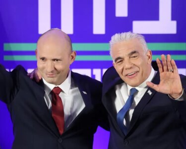 İsrail’de iki eski başbakan Netanyahu’ya karşı ittifak kurdu